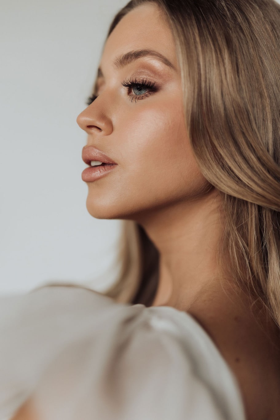 Hvar destination bride with soft natural bridal makeup and effortless beauty look by Hvar makeup artist Katarina Kate Ramic