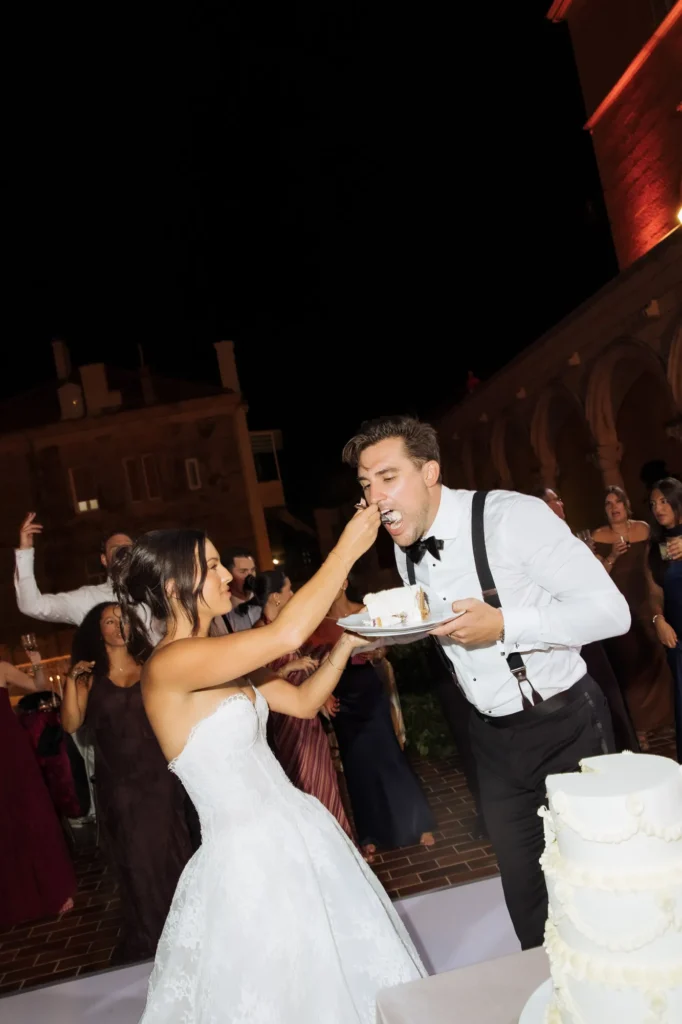 julia jake moma dubrovnik wedding cake cutting 05