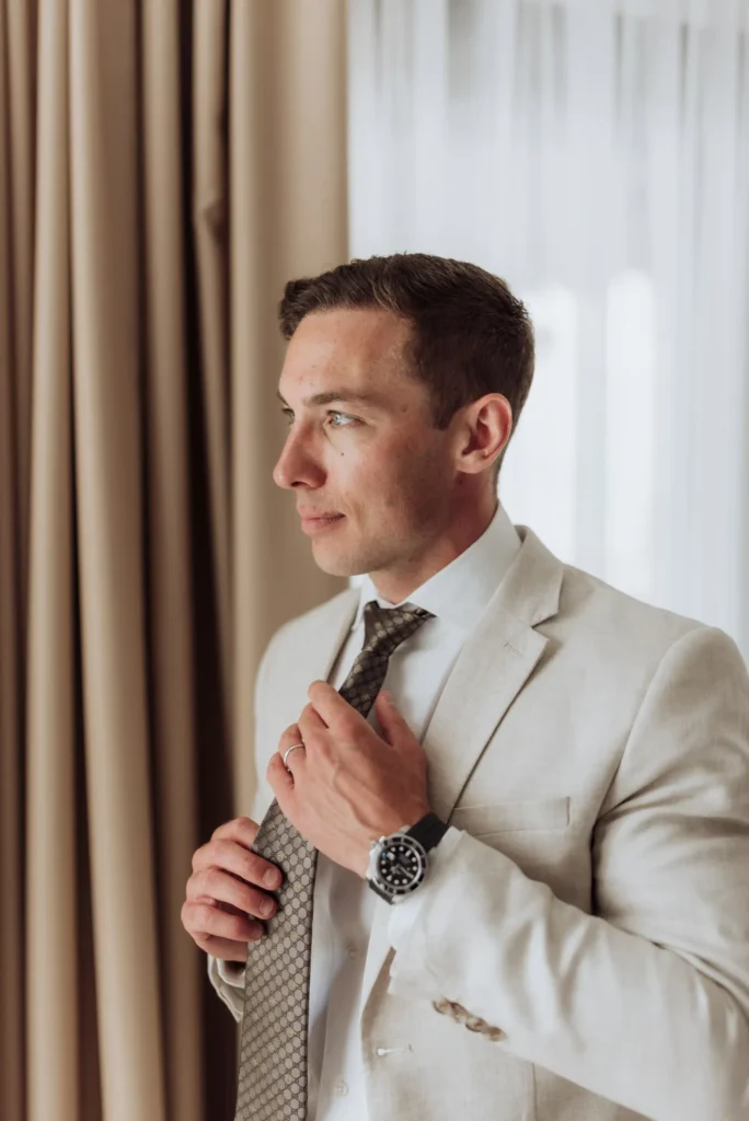 stacy zach villa dalmacija split wedding groom getting ready 02